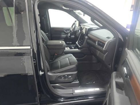 Used 2026 GMC Yukon XL Denali w/ LPO, Floor Liner Package AWD/4WD image 12