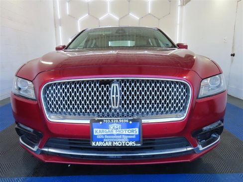 Used 2018 Lincoln Continental Select w/ Continental Climate Package image 2