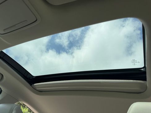 Used 2023 Honda Accord Touring image 18