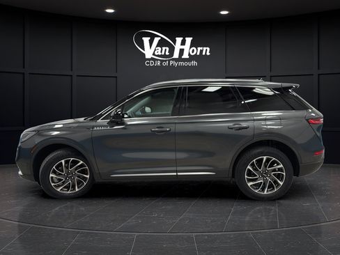 Used 2020 Lincoln Corsair AWD w/ Equipment Group 101A image 4