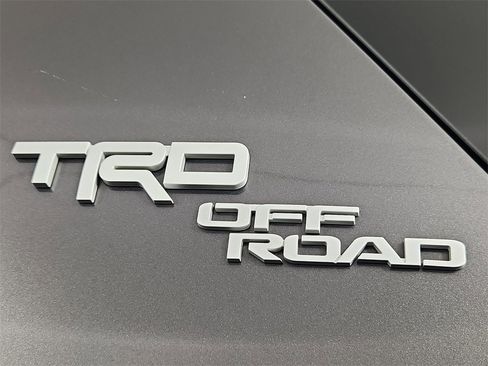 Used 2019 Toyota 4Runner TRD Off-Road image 8