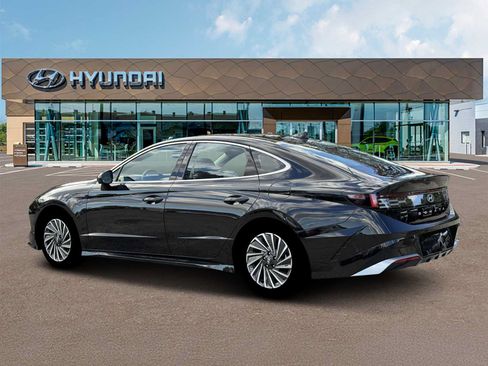 New 2026 Hyundai Sonata Limited FWD image 4