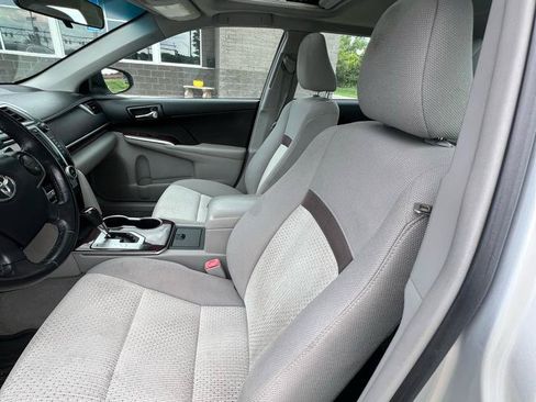 Used 2014 Toyota Camry XLE FWD image 11