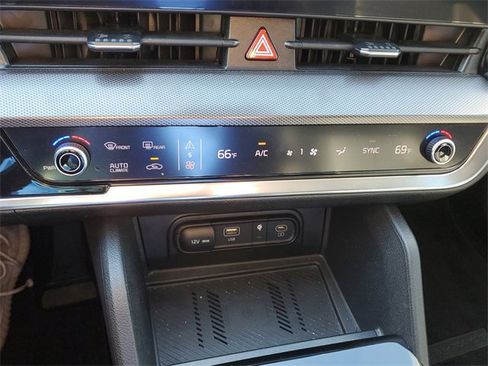 Certified 2023 Kia Sportage SX image 30