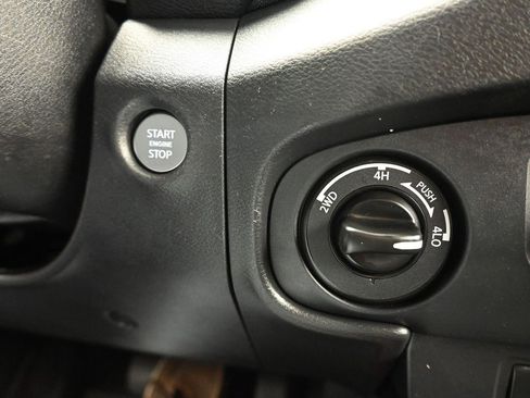 Used 2022 Nissan Frontier PRO-4X w/ Off-Road Protection Package image 21