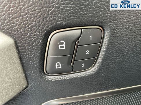 Used 2019 Ford F150 Raptor w/ Equipment Group 802A Luxury image 29