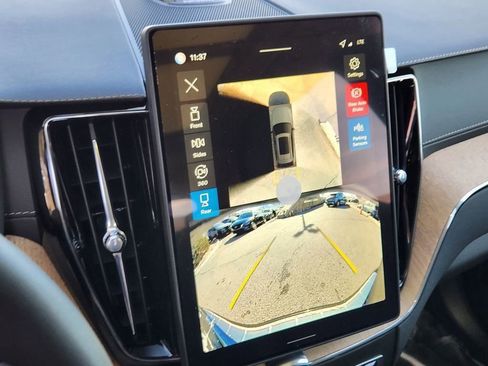 New 2026 Volvo XC60 T8 Ultra w/ Protection Package Premier image 8