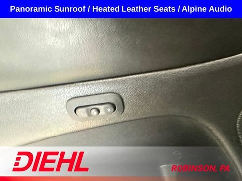 Used 2018 Jeep Grand Cherokee Limited AWD/4WD image 24