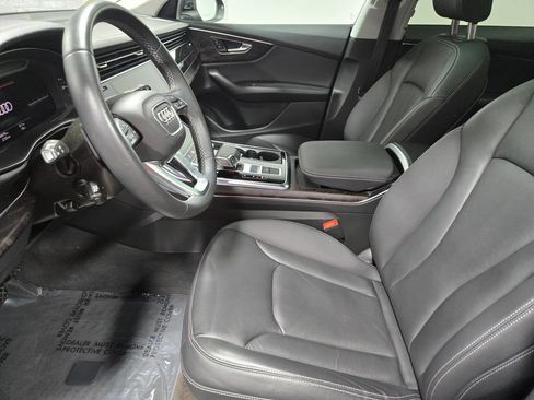 Used 2023 Audi Q8 Premium w/ Convenience Package AWD/4WD image 10