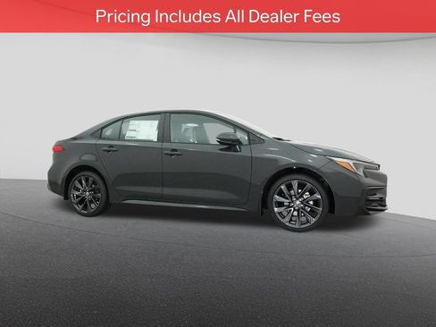 Used 2026 Toyota Corolla SE FWD image 29