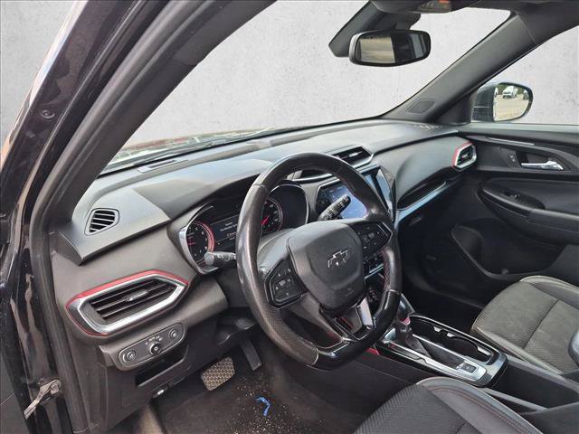 Used 2021 Chevrolet TrailBlazer RS w/ Technology Package FWD image 9