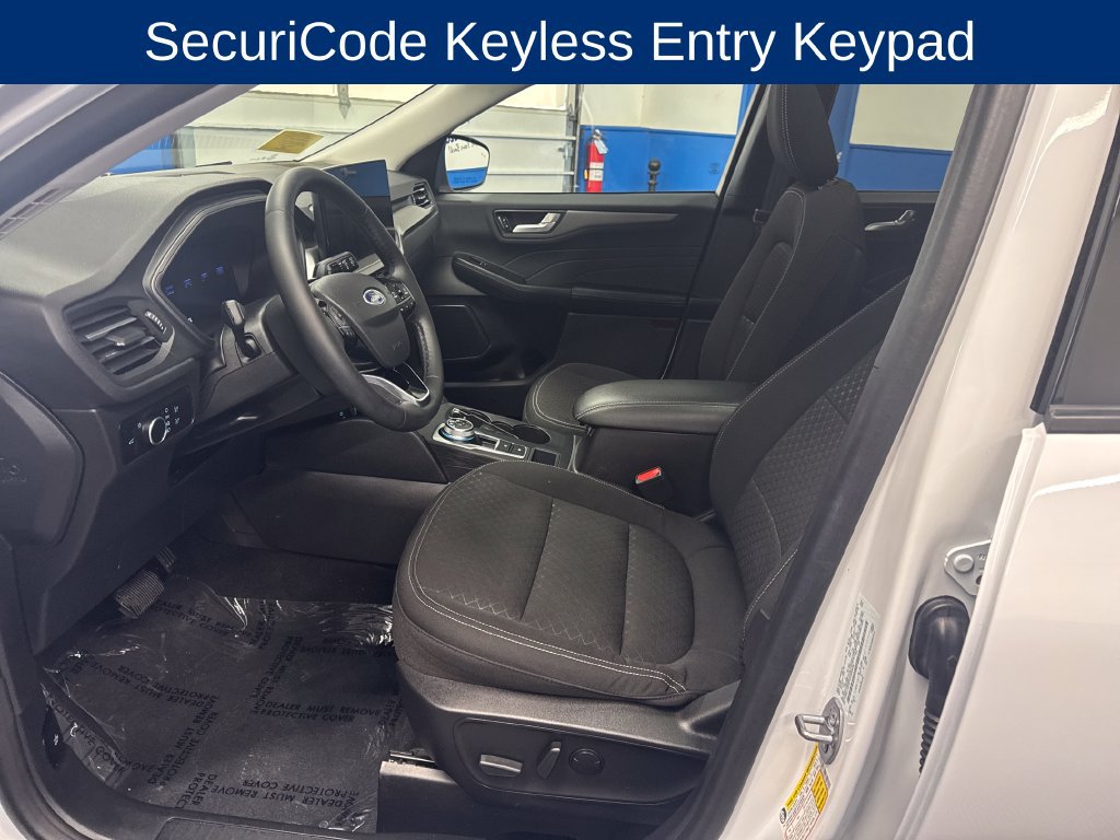 Used 2023 Ford Escape Active w/ Tech Pack #2 AWD/4WD image 10