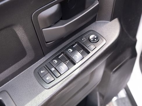 Used 2015 RAM 1500 ST w/ SXT Appearance Group AWD/4WD image 12
