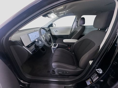 Used 2024 Hyundai Ioniq 5 SEL RWD image 13