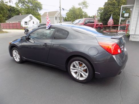 Used 2013 Nissan Altima 2.5 S w/ Premium Pkg FWD image 6