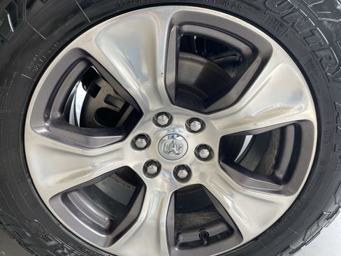 Used 2022 RAM 1500 Laramie image 22