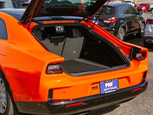 Used 2025 Dodge Charger R/T w/ Quick Order Package 25M R/T image 11