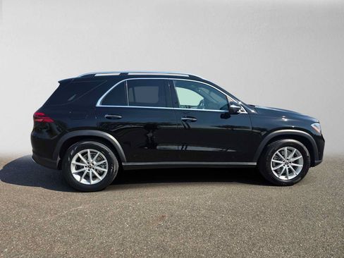 Used 2025 Mercedes-Benz GLE 350 4MATIC w/ Driver Assistance Package image 2
