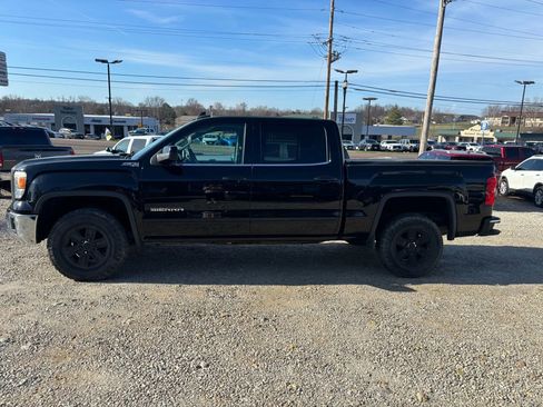 Used 2015 GMC Sierra 1500 SLE w/ SLE Value Package AWD/4WD image 2