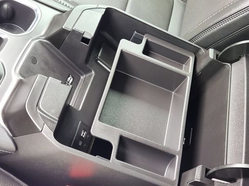 Used 2024 GMC Sierra 1500 Denali RWD image 22