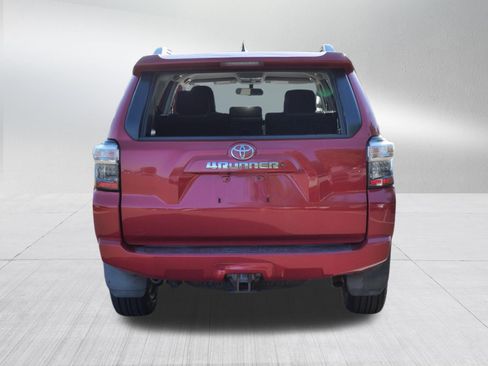 Used 2016 Toyota 4Runner SR5 AWD/4WD image 6