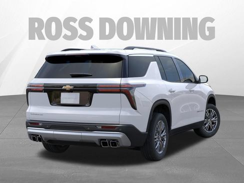 Used 2026 Chevrolet Traverse LT w/ Driver Confidence Package FWD image 4
