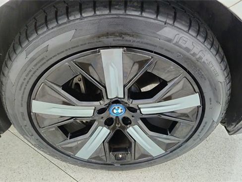 Used 2022 BMW iX xDrive50 w/ Premium Package image 56