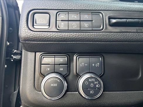 Certified 2024 GMC Yukon XL Denali image 36