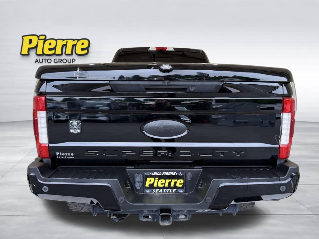 Used 2019 Ford F250 Lariat w/ Lariat Ultimate Package AWD/4WD image 3