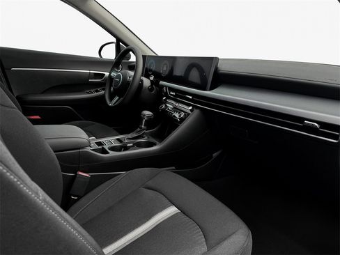 New 2025 Hyundai Sonata SE image 15