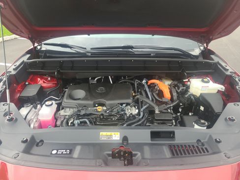 Certified 2025 Toyota Highlander Platinum image 33