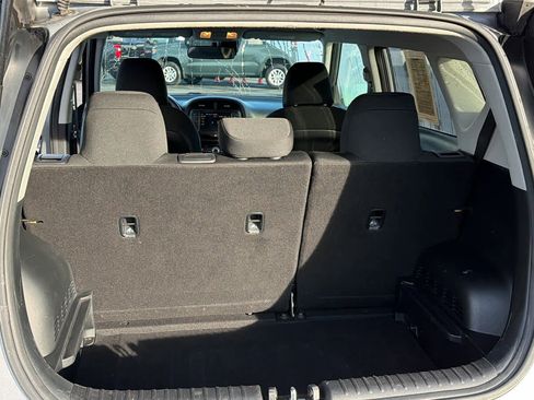 Used 2023 Kia Soul LX w/ LX Technology Package image 27