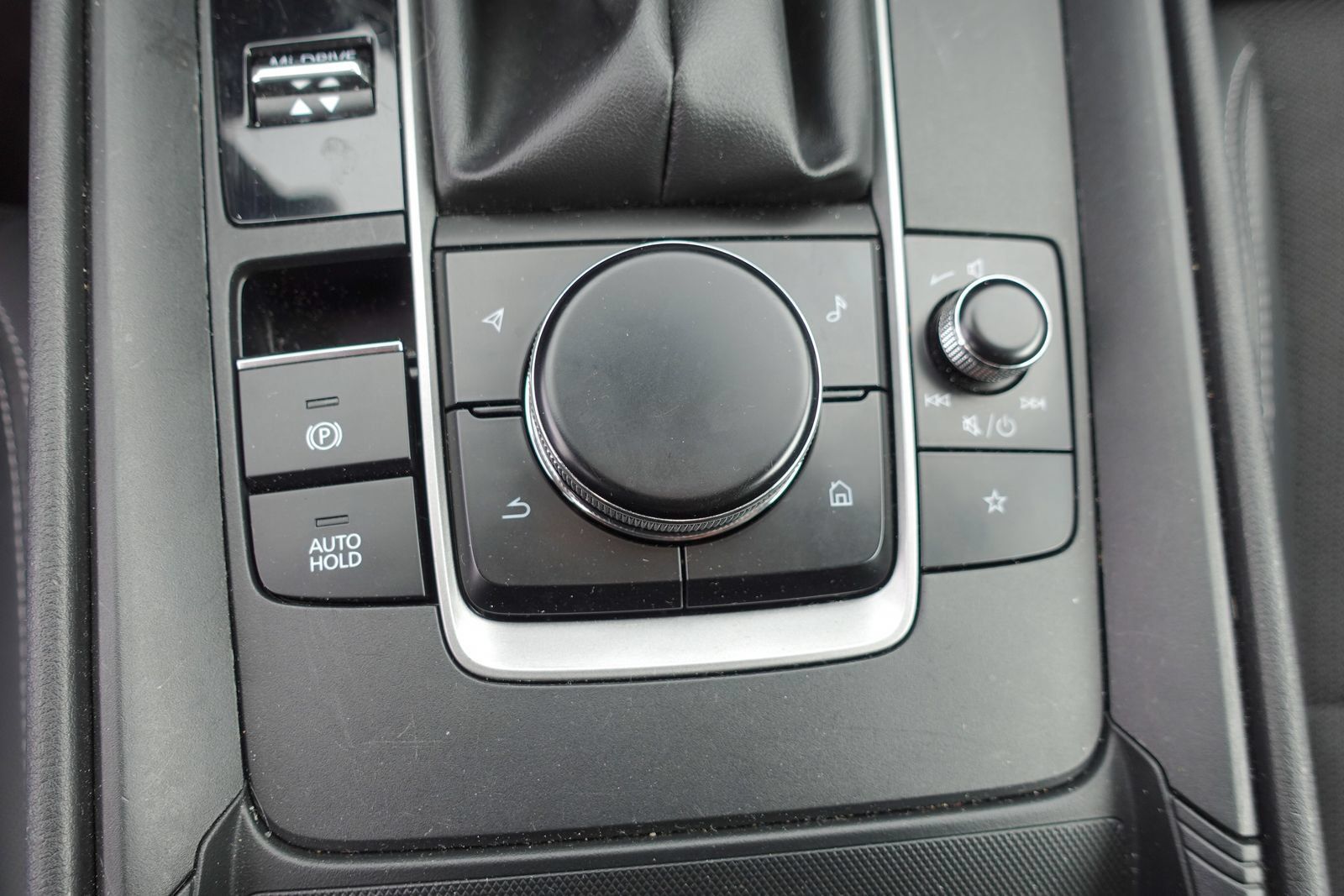 Used 2026 MAZDA CX-50 AWD 2.5 S w/ Preferred Pkg image 23