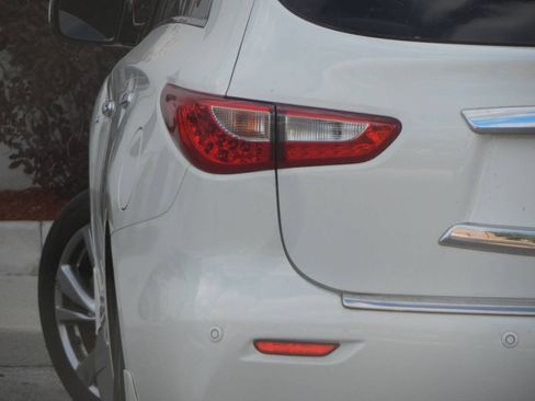 Used 2014 INFINITI QX60 FWD w/ Deluxe Touring Package image 1