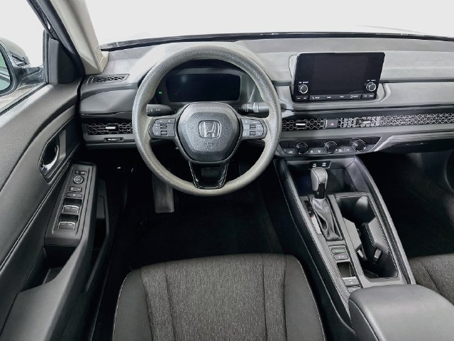 Certified 2025 Honda Accord SE image 4