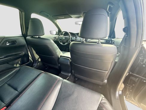 Used 2017 Honda Accord Sport Special Edition image 28