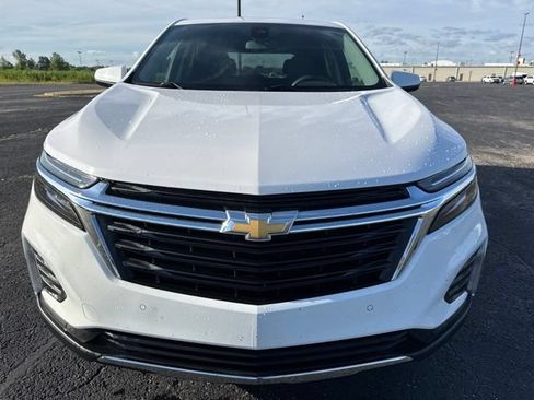 Used 2022 Chevrolet Equinox LT AWD/4WD image 2