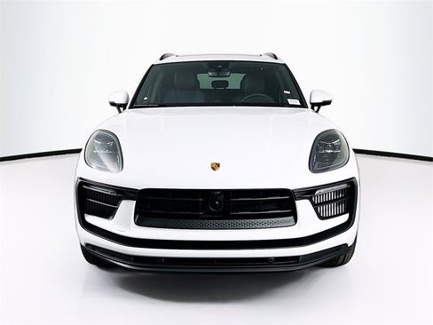 New 2026 Porsche Macan S image 6