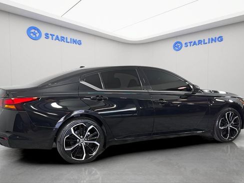 Used 2024 Nissan Altima 2.5 SR FWD image 10