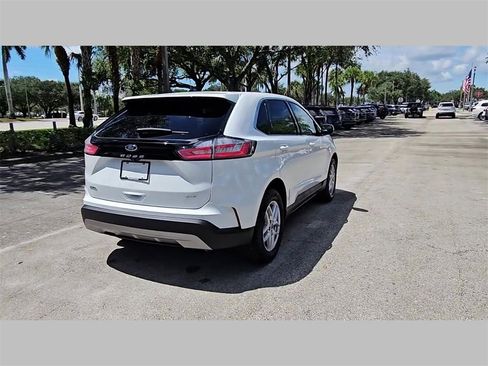 Used 2024 Ford Edge SEL image 33
