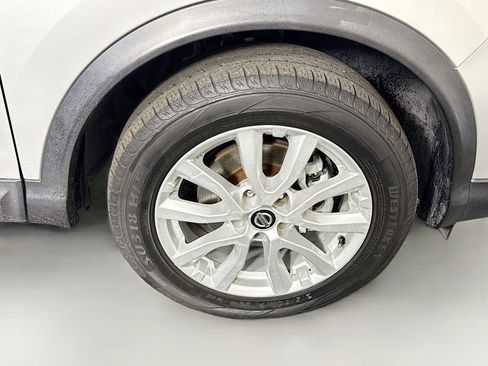 Used 2021 Nissan Rogue Sport S image 31