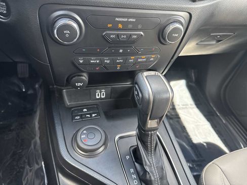 Used 2022 Ford Ranger Lariat w/ Equipment Group 501A High image 32