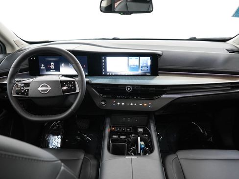 Used 2025 Nissan Murano SL AWD/4WD image 16
