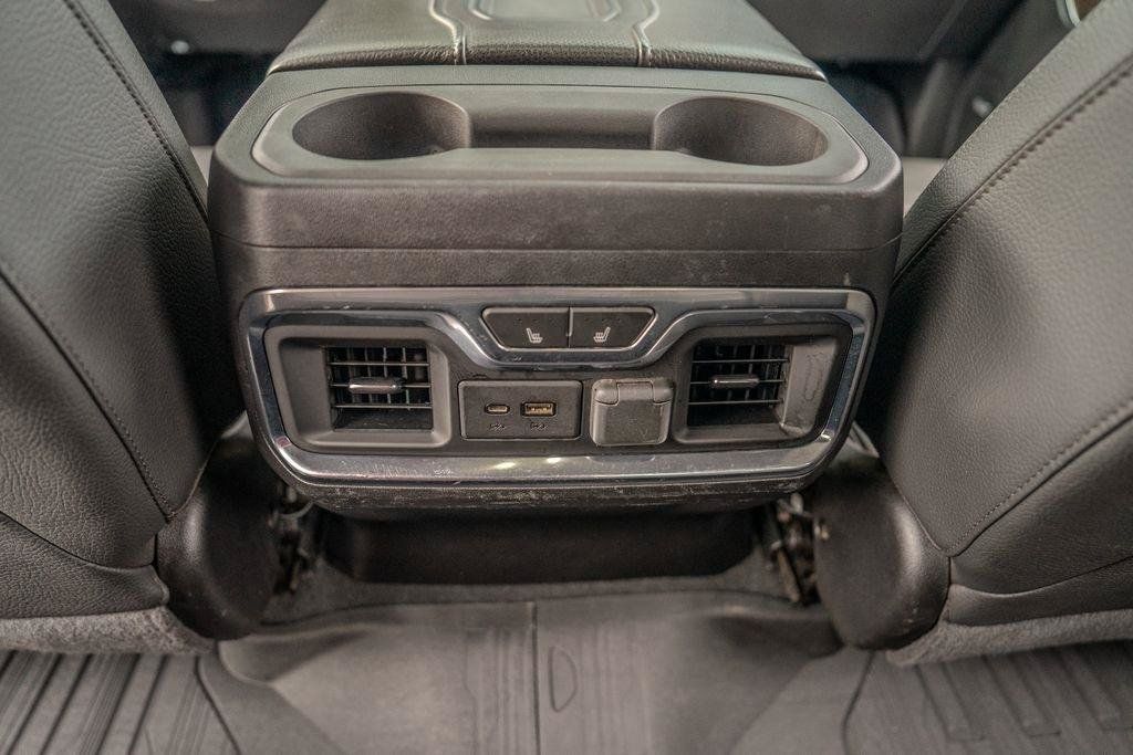 Used 2021 GMC Sierra 3500 Denali w/ Denali Ultimate Package AWD/4WD image 22