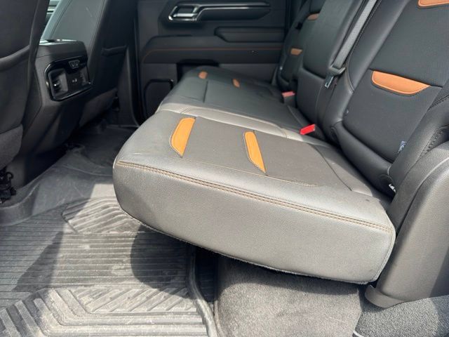 Certified 2024 GMC Sierra 3500 AT4 w/ Technology Package AWD/4WD image 7