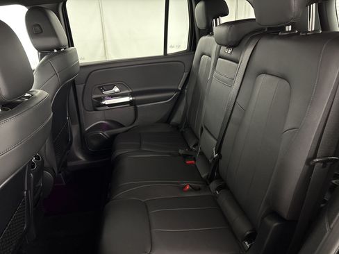 Certified 2021 Mercedes-Benz GLB 250 image 27