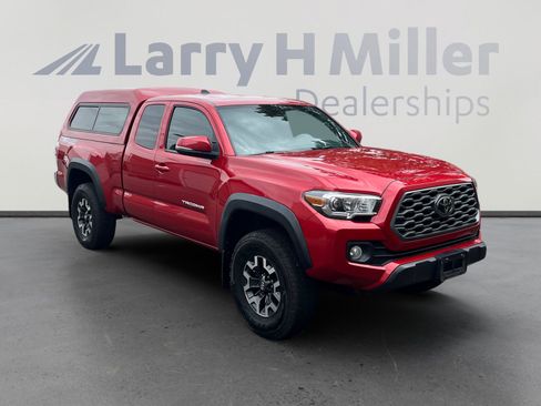 Used 2021 Toyota Tacoma TRD Off-Road AWD/4WD image 7