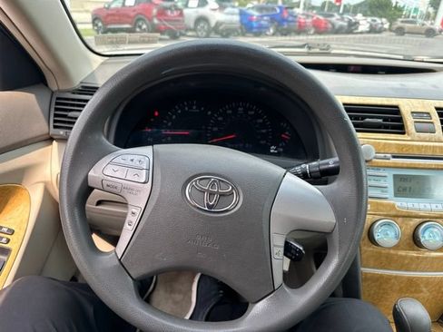 Used 2008 Toyota Camry LE FWD image 17