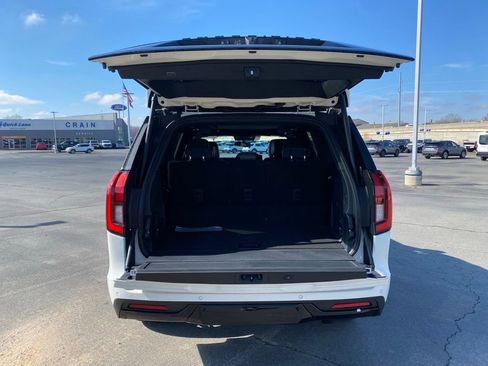 New 2026 Ford Expedition Platinum AWD/4WD image 9