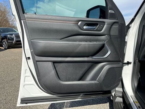 New 2026 Nissan Armada Platinum w/ Convenience Package image 10